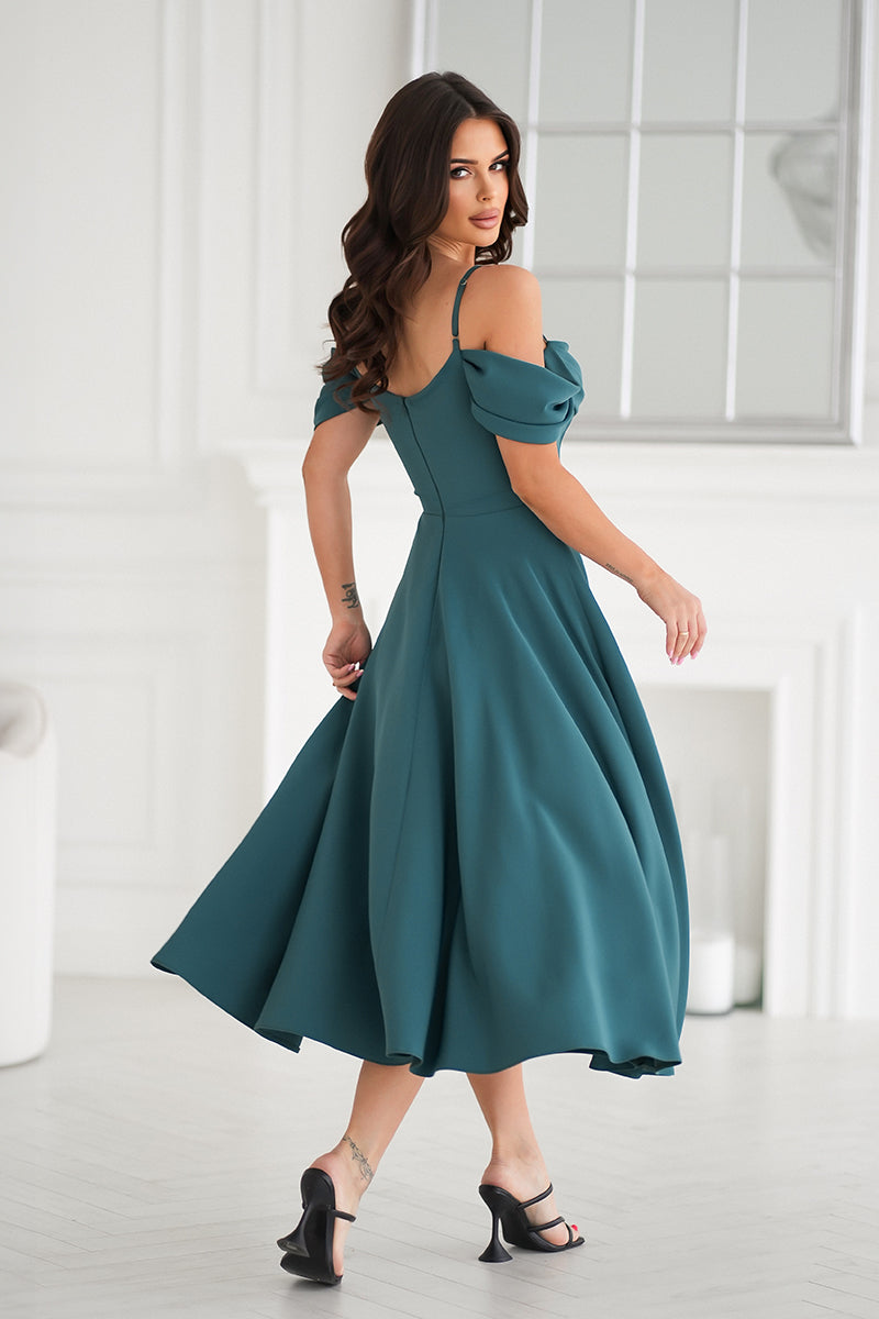Elegantne õhtukleit