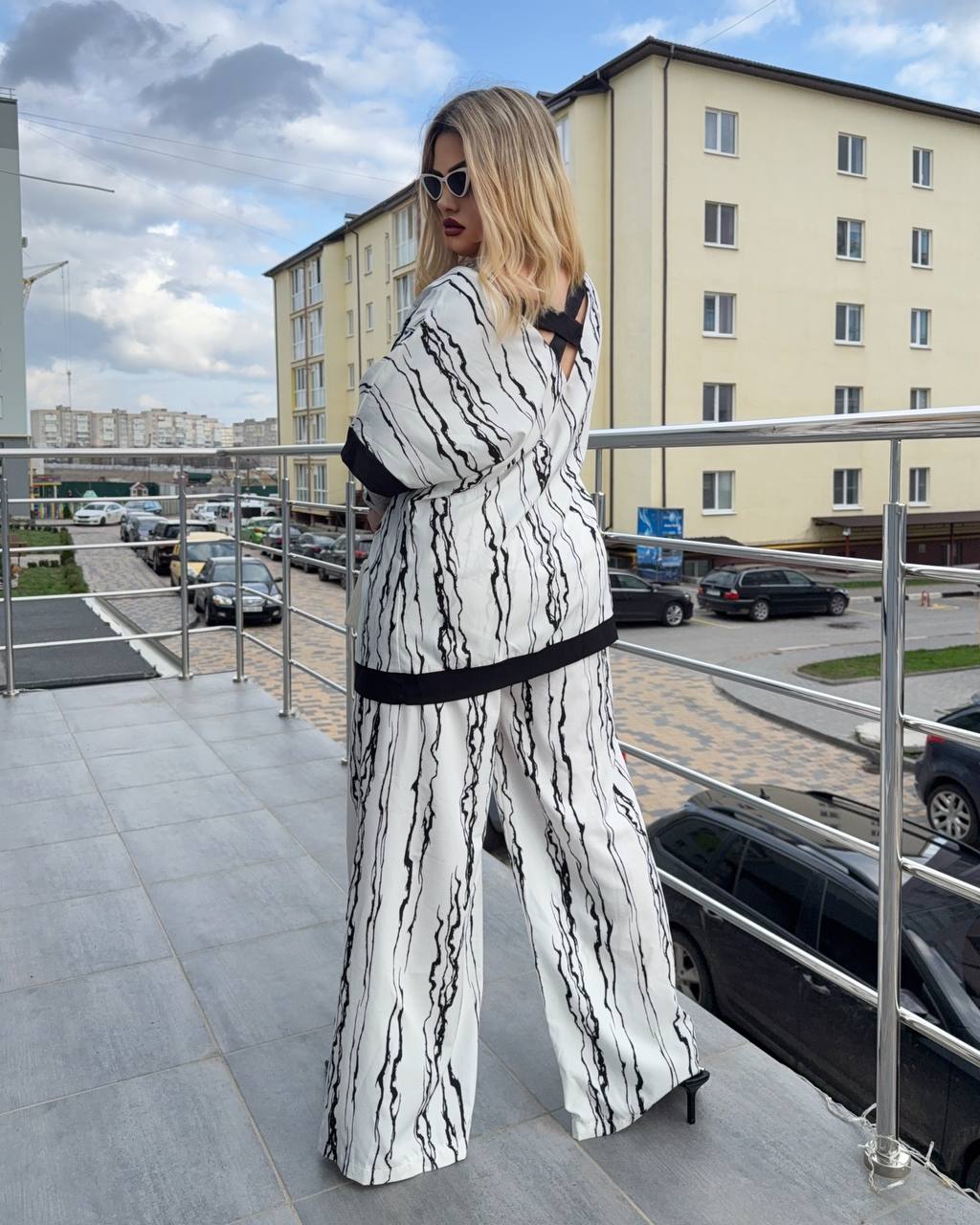 Elegantne õhtukleit
