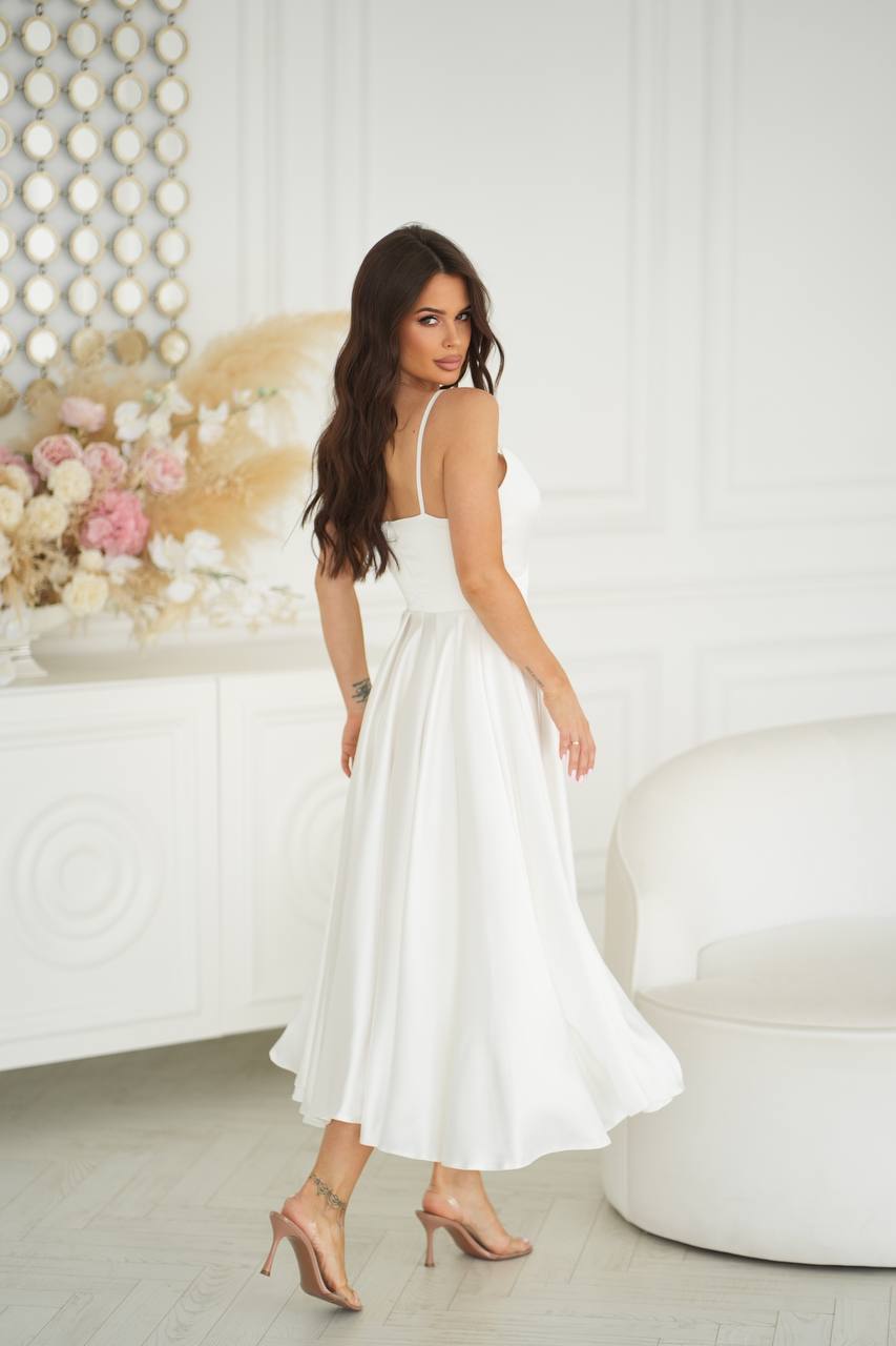 Elegantiška vakarinė suknelė