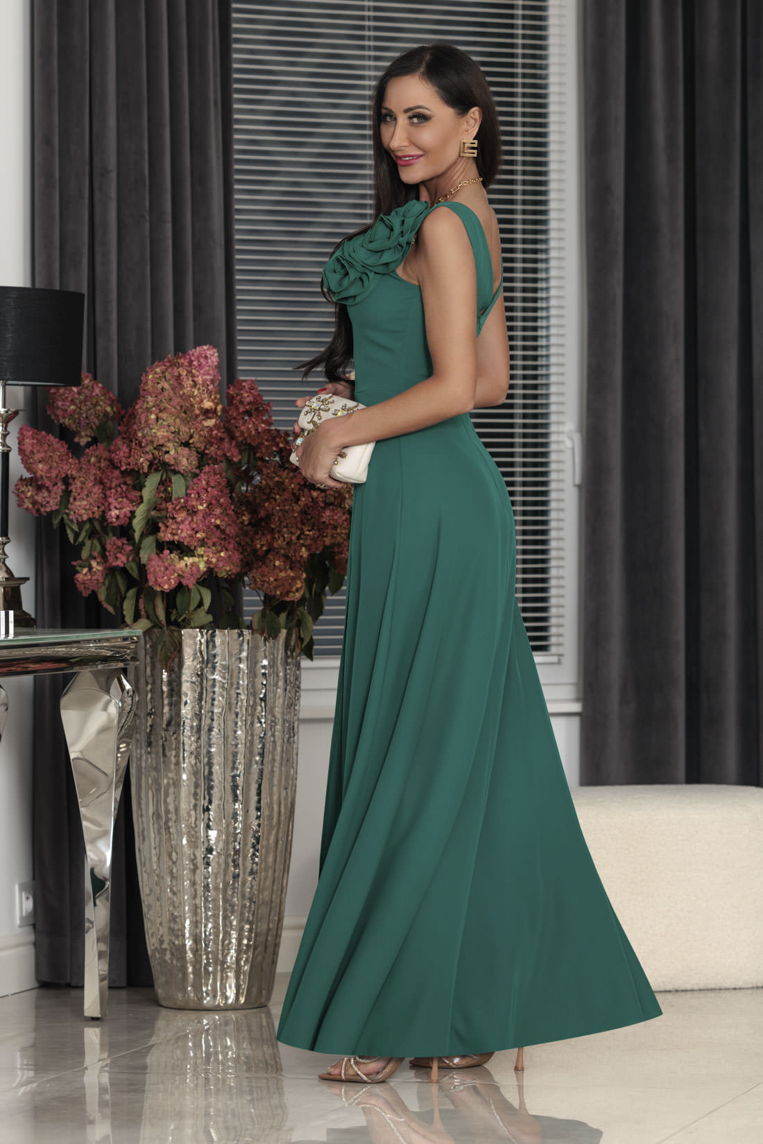 Elegantiška vakarinė suknelė