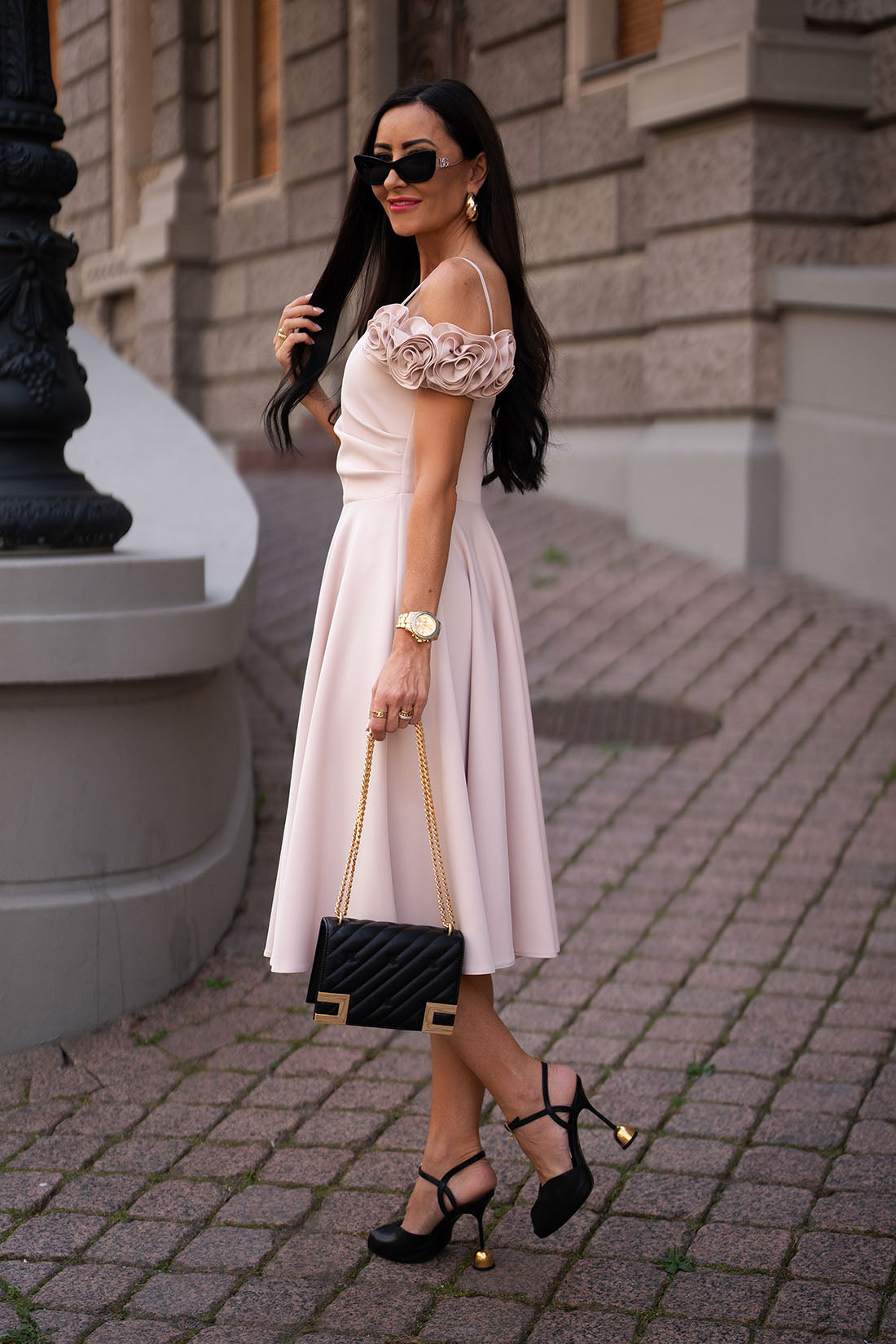 Elegantiška vakarinė suknelė
