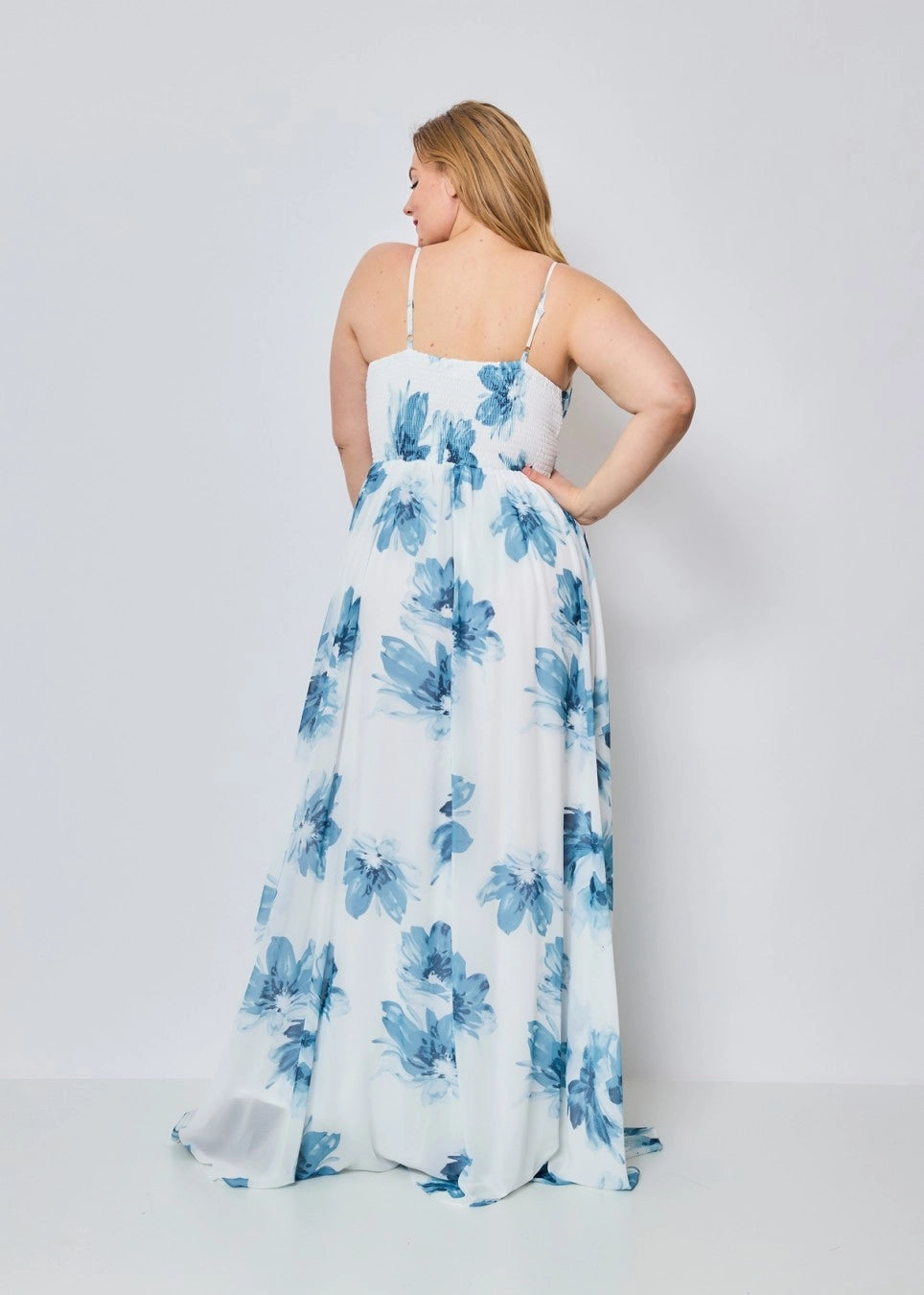 Elegantiška vakarinė suknelė