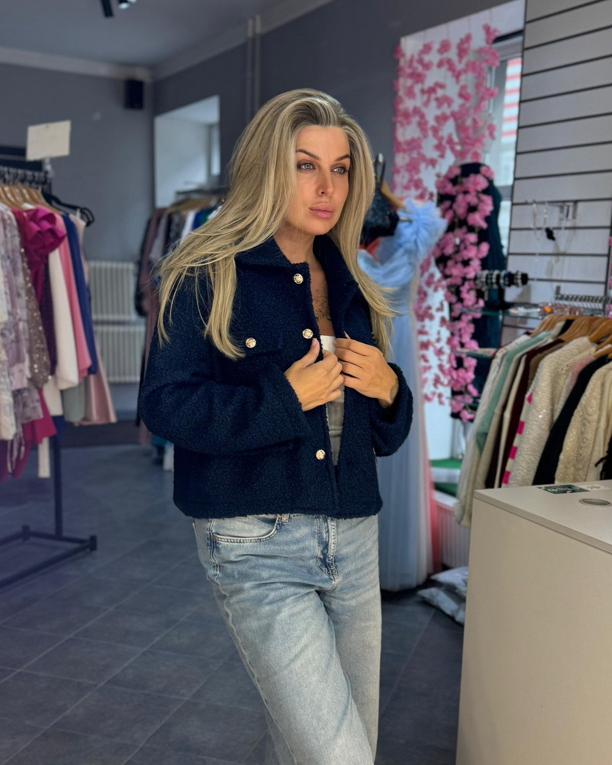 Taisna piegriezuma jaka