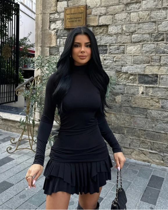 Melna kleita