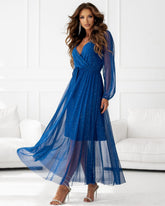 Kleita svētkiem ar V veida izgriezumu