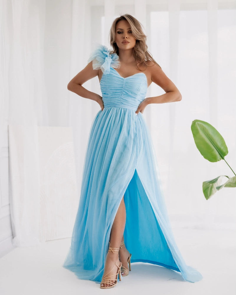 Eleganta vakarkleita