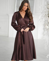 Atlasa svētku kleita