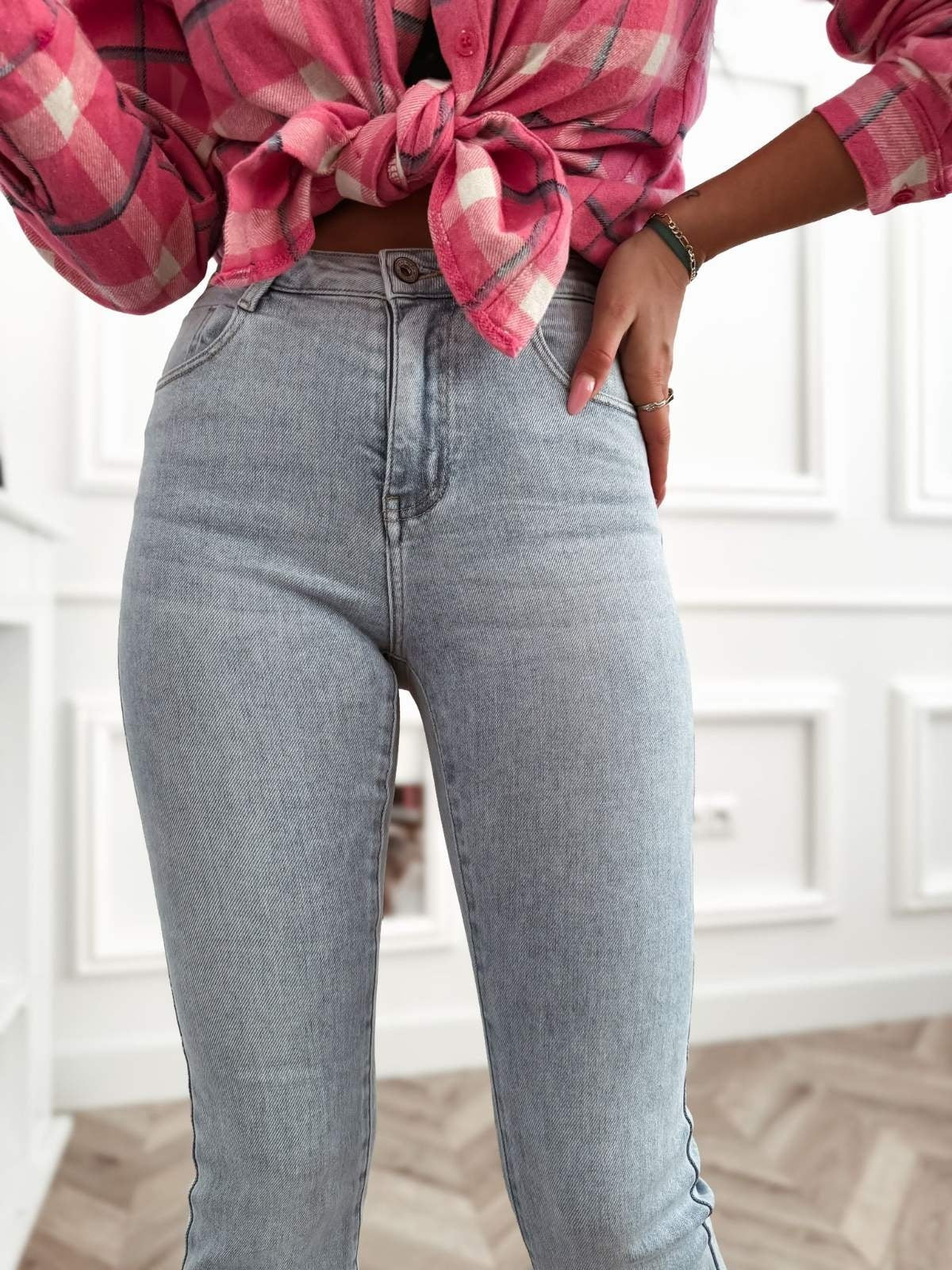 Augstā vidukļa Flare džinsi