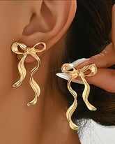 Komplektas (auskarai + karoliai)