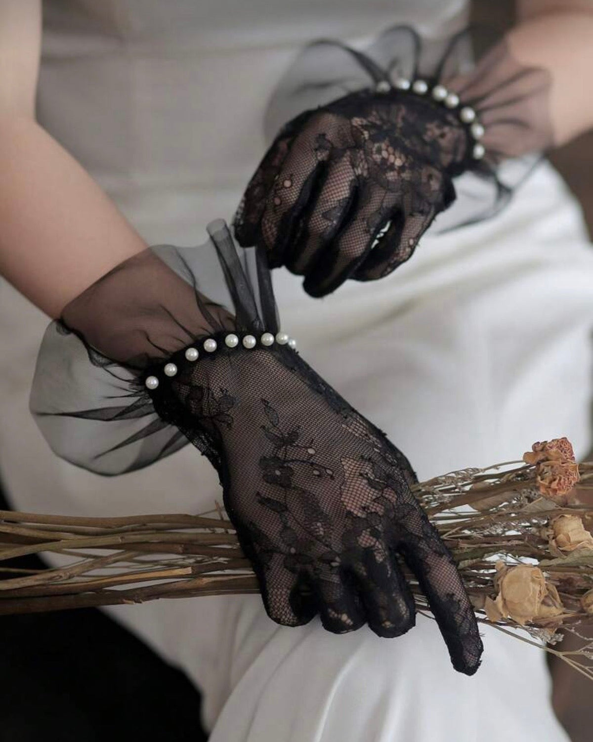 Šventinės ilgos pirštinės