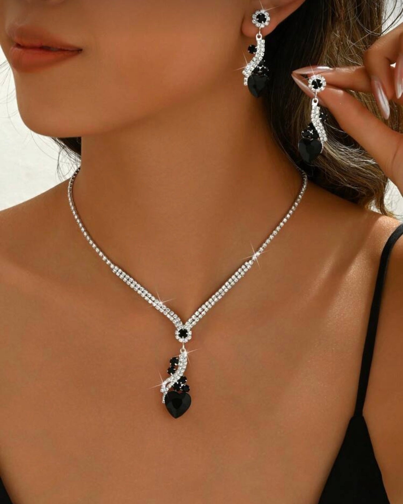 Komplekt (kõrvarõngad+kaelakee)