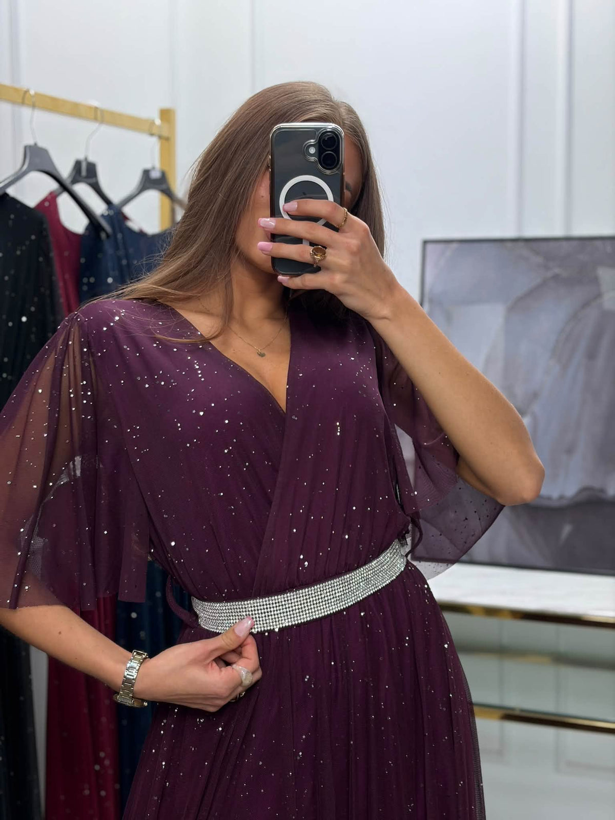 Mirdzoša maxi kleita ar tilla svārkiem - plūmju