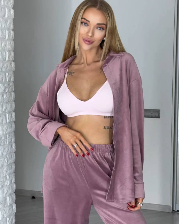Velūra kostīms