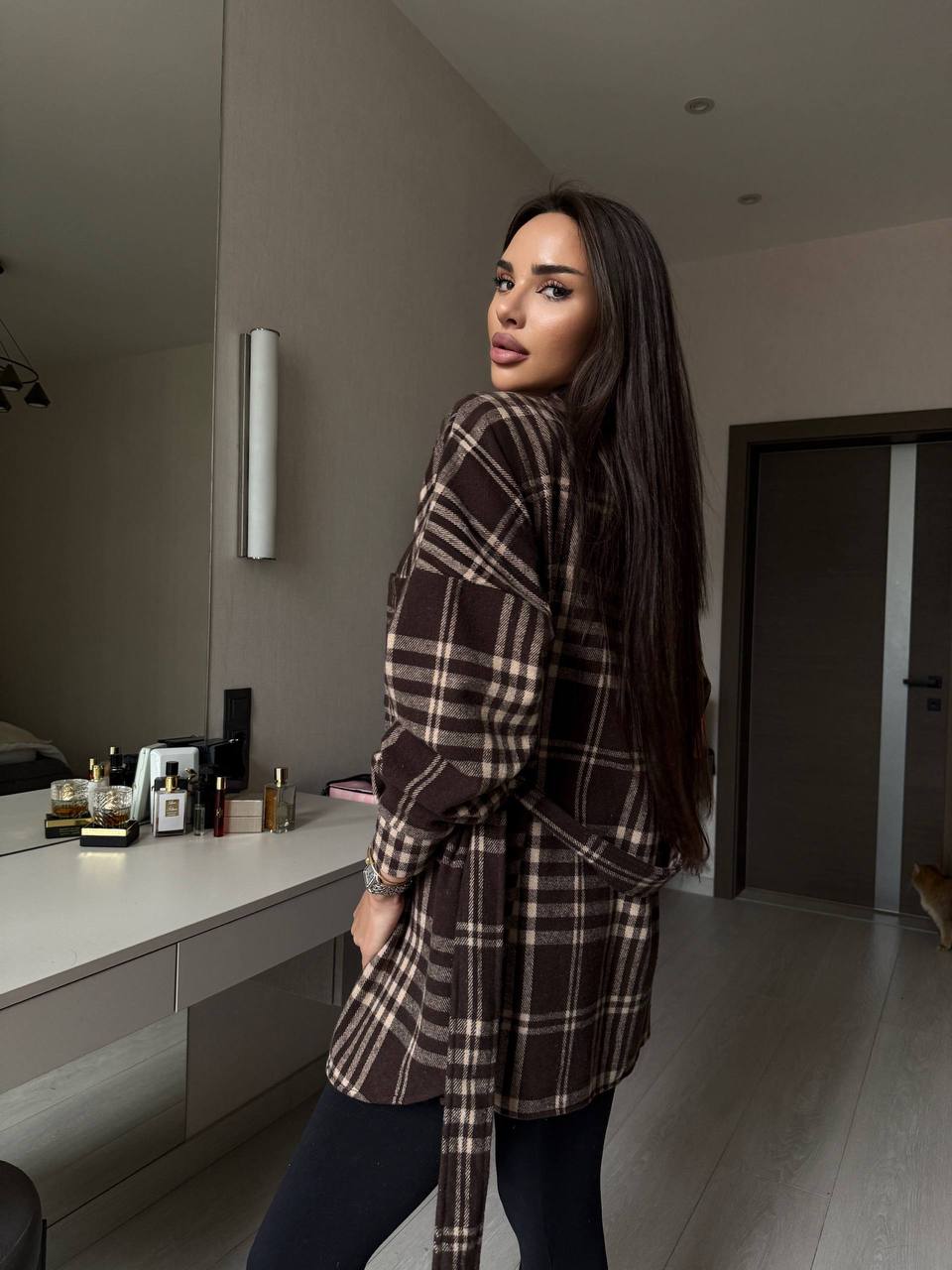 Rūtains krekls ar jostu