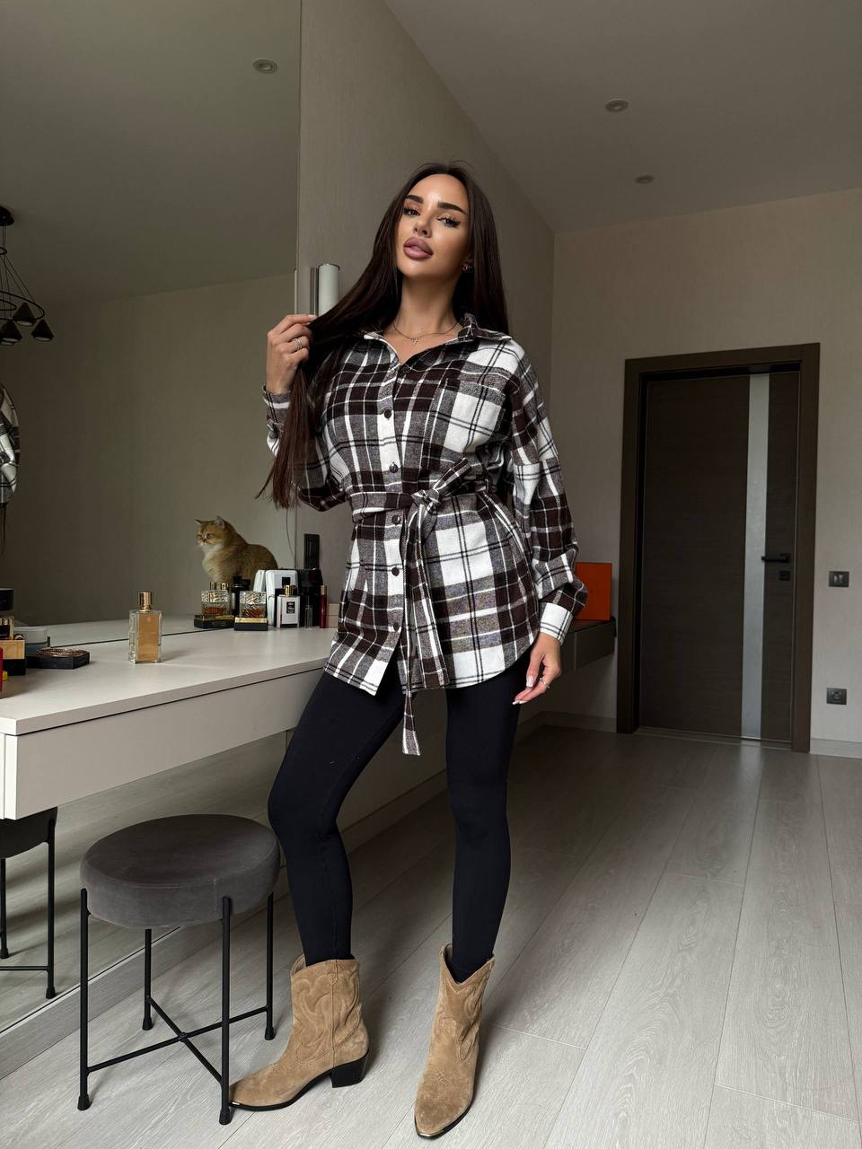 Rūtains krekls ar jostu