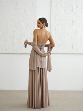 Eleganta vakarkleita