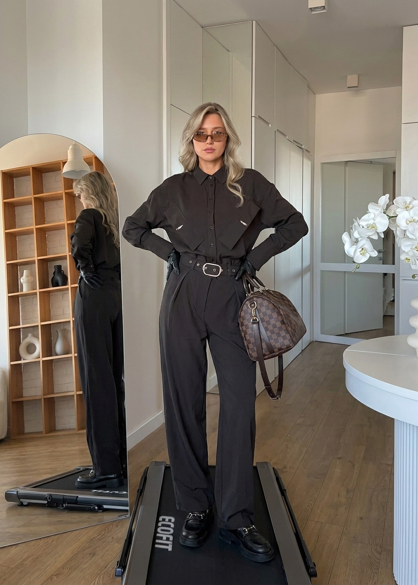 LUX kolekcijas elegants sieviešu bikškostīms ar jostu – brūns