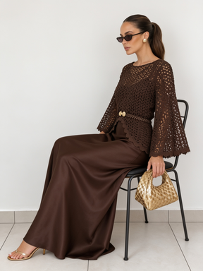 Eleganta maxi kleita ar mežģīņu augšdaļu un jostu